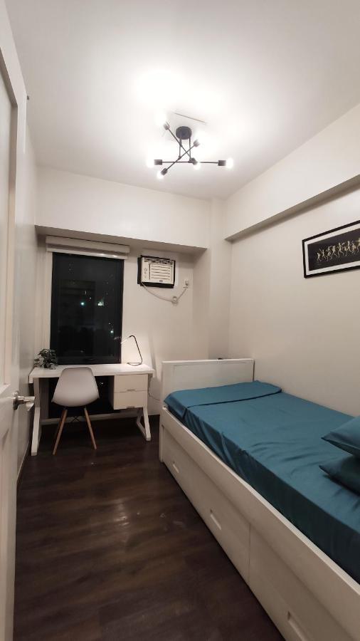 Resort Living Condominium Unit In Metro Manila Bagian luar foto