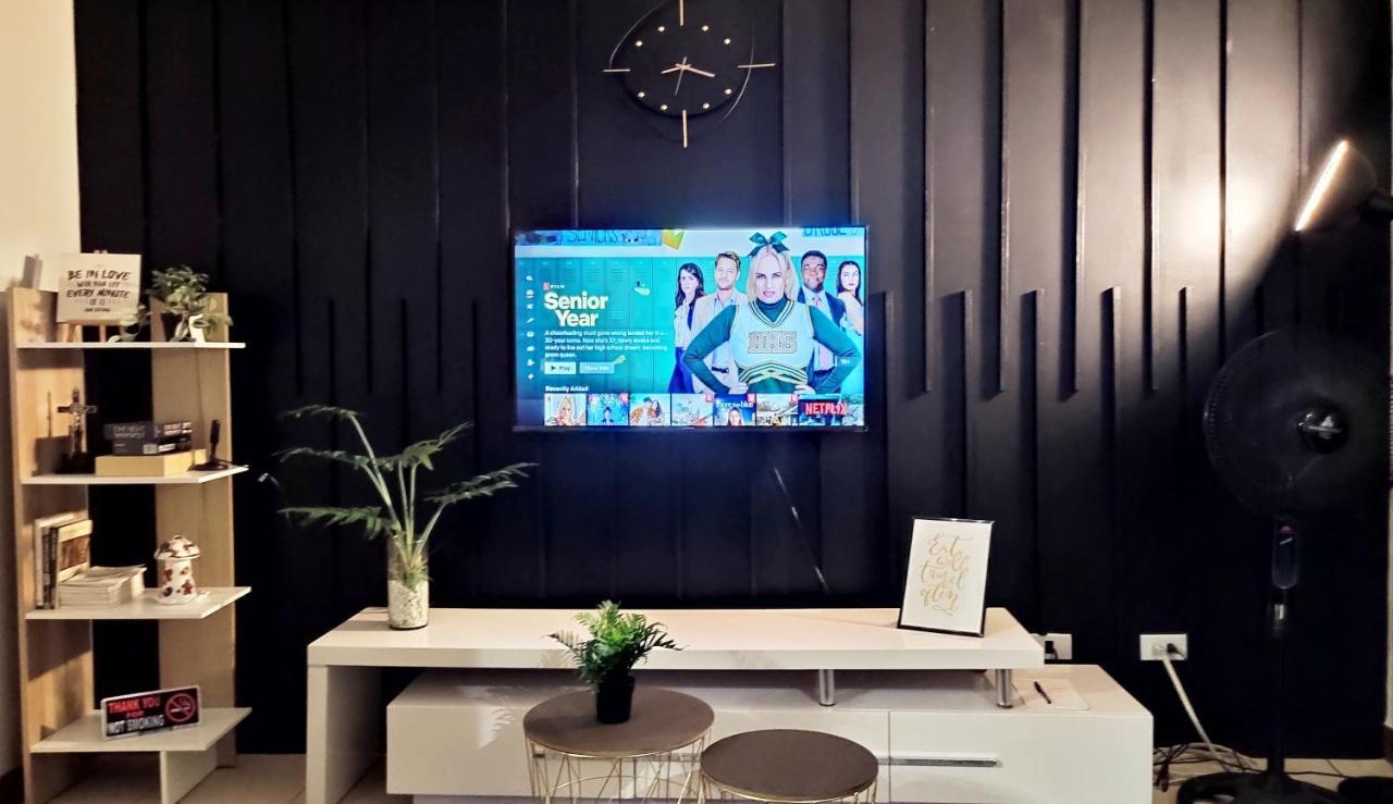 Resort Living Condominium Unit In Metro Manila Bagian luar foto